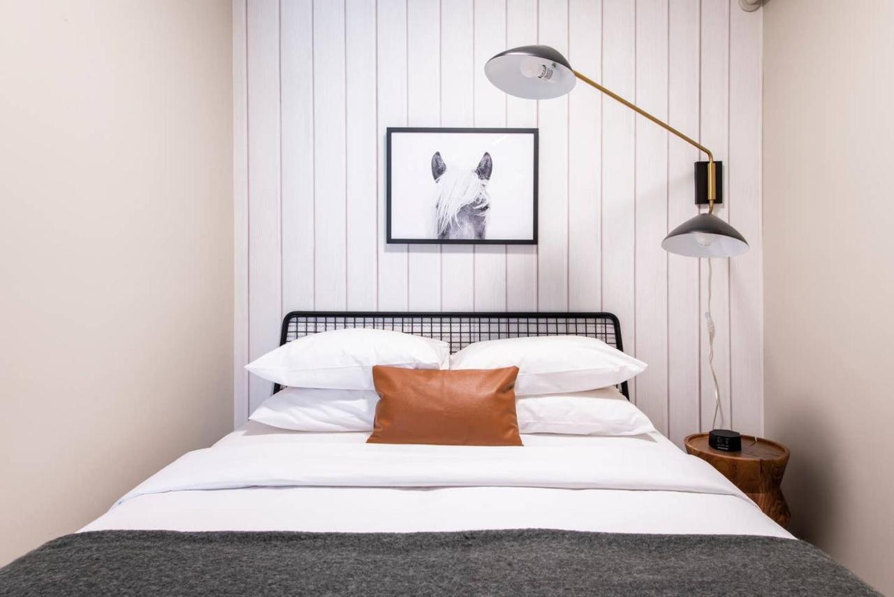 Abode Vue At 3Rd Downtown Loft Style Suite + Sleeper Sofa Louisville Esterno foto