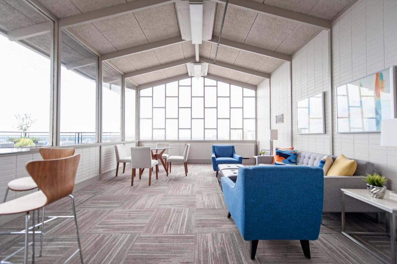 Abode Vue At 3Rd Downtown Loft Style Suite + Sleeper Sofa Louisville Esterno foto